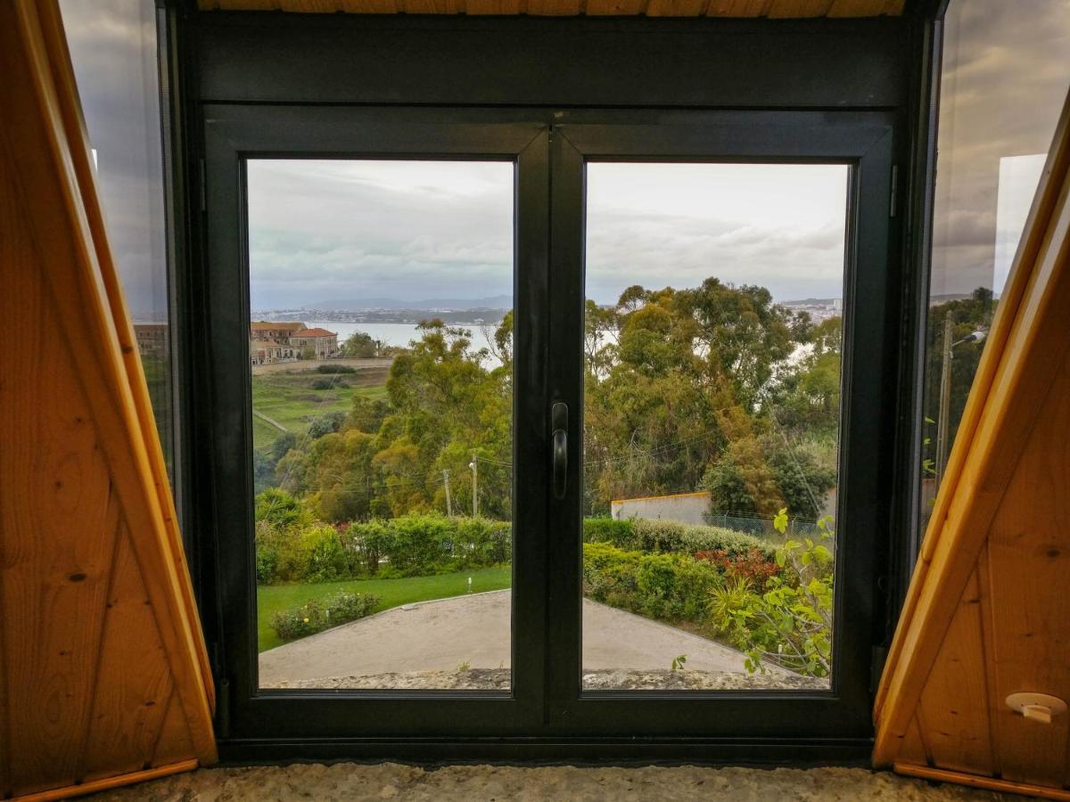 Ola Belem! Cozy Windmill, Stunning Views To Lisboa Bed & Breakfast Caparica Bagian luar foto